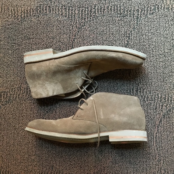 JOHN VARVATOS - tan chukka boots